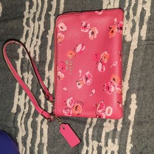 Coach Pink Floral wristlet 🌸